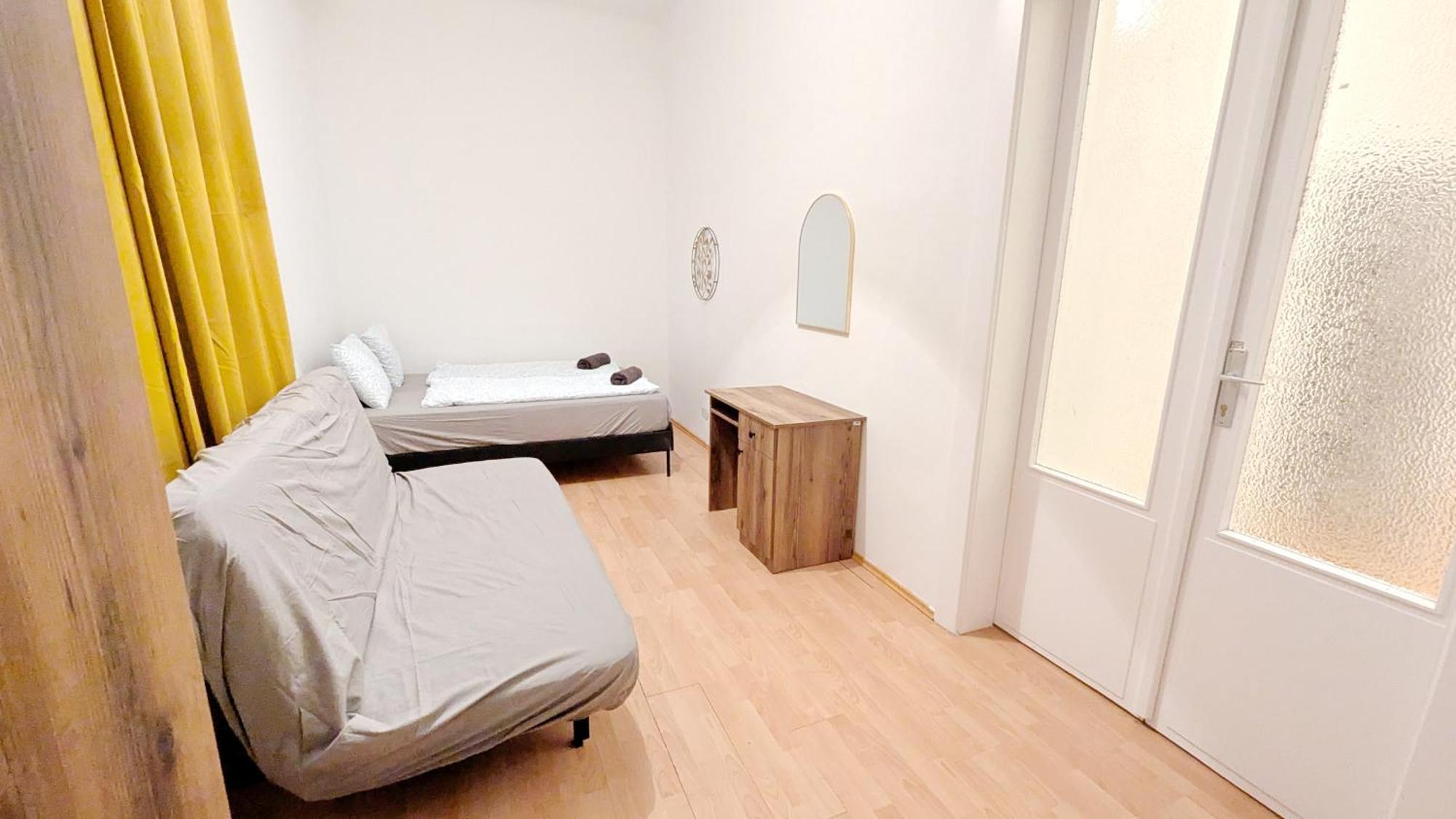 Spacious - 15 Min From Airport & Center, 5 Min From Main-bus Station Ez7 Homestay Vienna
