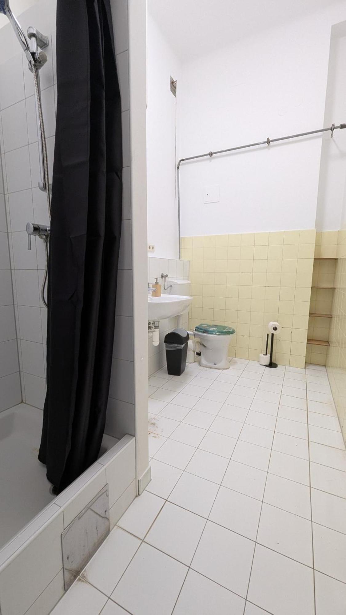 Spacious - 15 Min From Airport & Center, 5 Min From Main-bus Station Ez7 Homestay Vienna