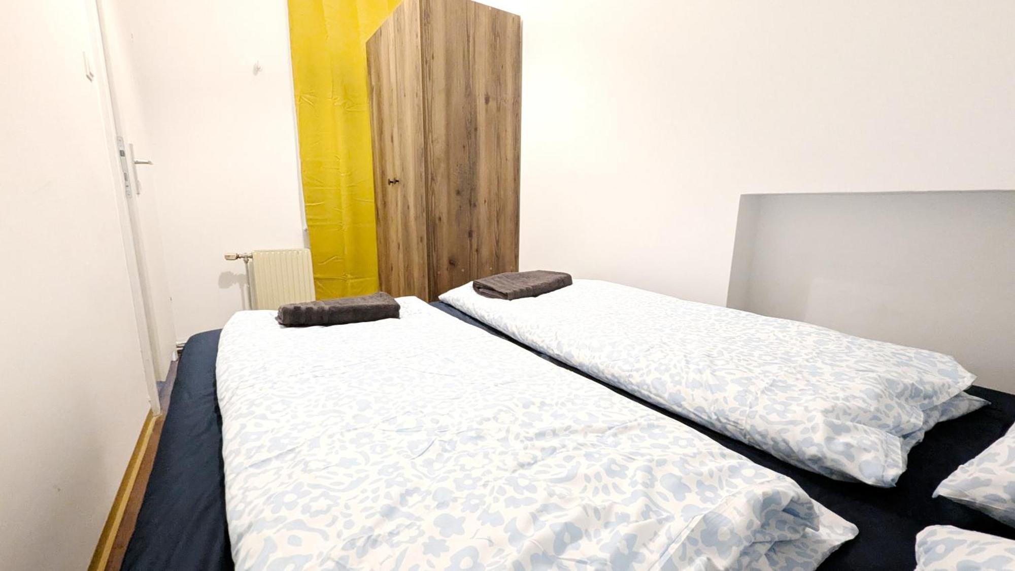 Spacious - 15 Min From Airport & Center, 5 Min From Main-bus Station Ez7 Homestay